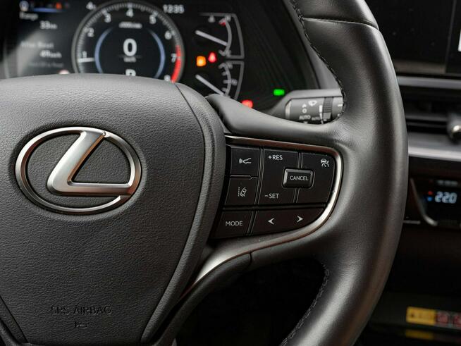 Lexus UX ZS655SP#200 Business 2WD Podgrz.f I kier K.cof Salon PL VAT 23%