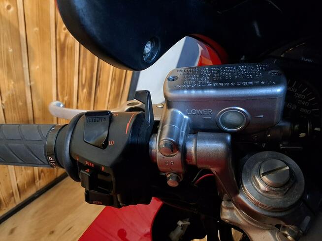 Honda VFR ## ZADBANY ## BŁYSZCZY # technicznie super# raty KUP ONLINE