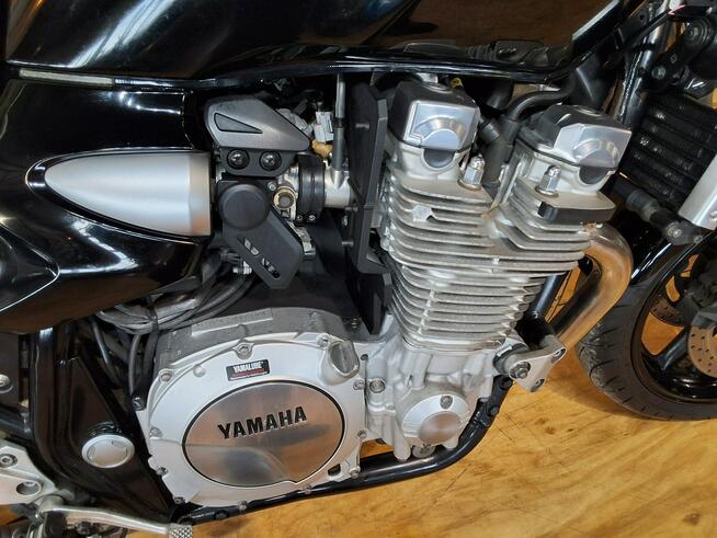 Yamaha XJR Piękny naked masywny z dużym silnikiem 1300 wydech Yoshimura