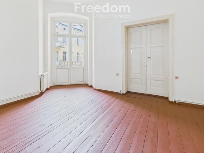 Prestiż bez hałasu. 60m², balkon, CO miejskie.