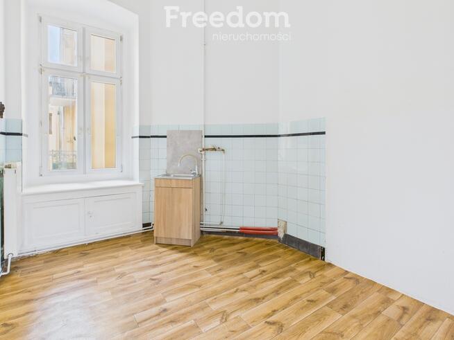 Prestiż bez hałasu. 60m², balkon, CO miejskie.