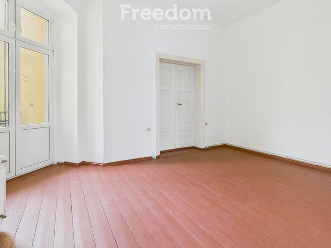 Prestiż bez hałasu. 60m², balkon, CO miejskie.