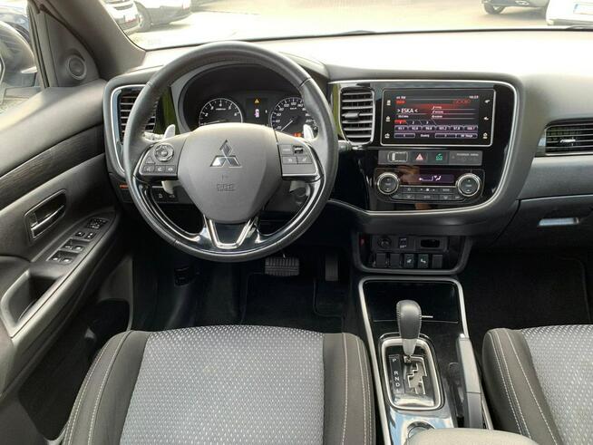 Mitsubishi Outlander 7 osobowy KeyLess Szyberdach Kamery 360