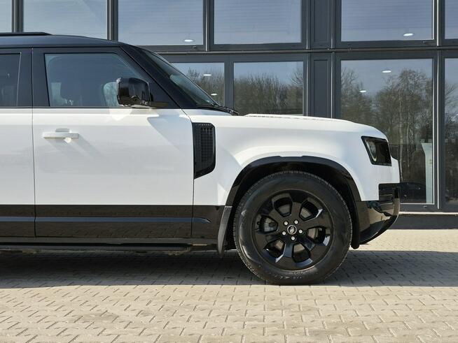 Land Rover Defender MY25 3.0D I6 200 KM AWD X-Dynamic SE 110 FujiWhite