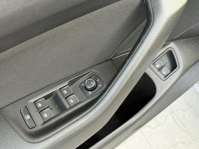 Volkswagen Passat GTE 1.4 / 156KM+ Hybryda PLUG-IN Full LED Asystenty Automat Kamera