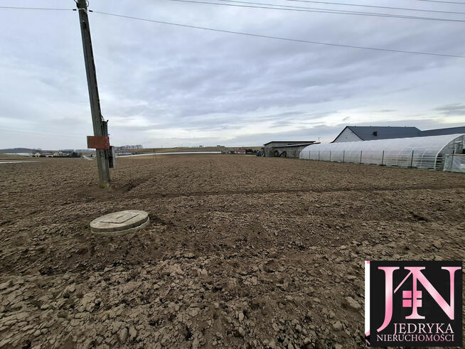 Działka Rolno-Mieszkaniowo usługowo produkcyjna o pow.1,0618ha Tropiszów