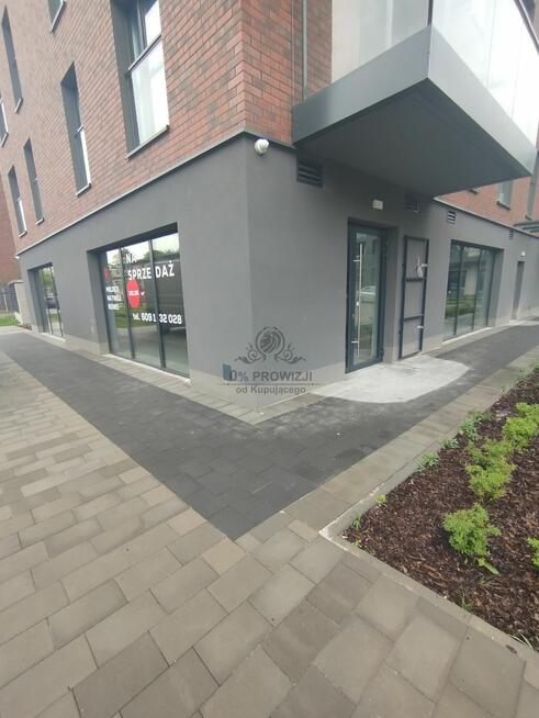 Piękny narożny lokal na każdy rodzaj działalności