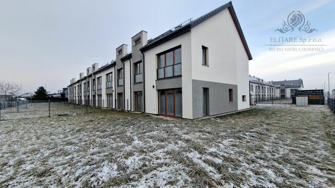 Duży dom szereg SKRAJNY o pow.150,7m2 na działce 299m2, Kąty Wrocławskie