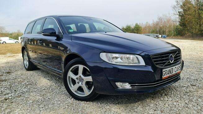 Volvo V70 2.0 D4 181KM # Momentum # Navi # Digital # Skóra # Webasto # IGIEŁKA
