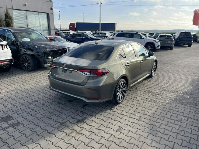 Toyota Corolla Klimatronik Podgrzewanie Kamera Tempomat aktywny Virtual