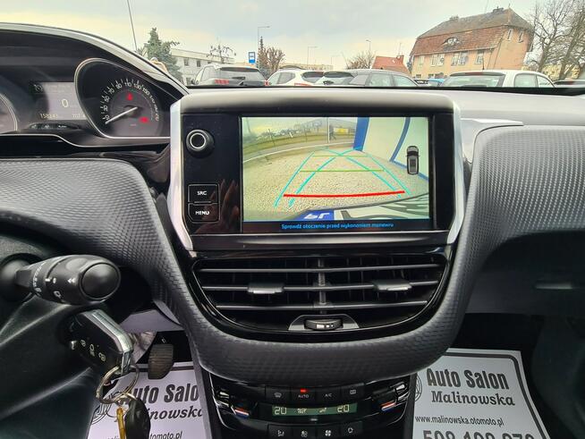 Peugeot 2008 Navi PDC Kamera Led Półskóry Klimatronik Sensory Tempomat Halogeny Alu