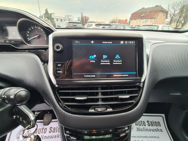 Peugeot 2008 Navi PDC Kamera Led Półskóry Klimatronik Sensory Tempomat Halogeny Alu