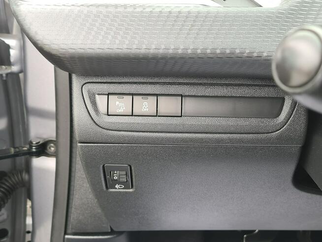 Peugeot 2008 Navi PDC Kamera Led Półskóry Klimatronik Sensory Tempomat Halogeny Alu