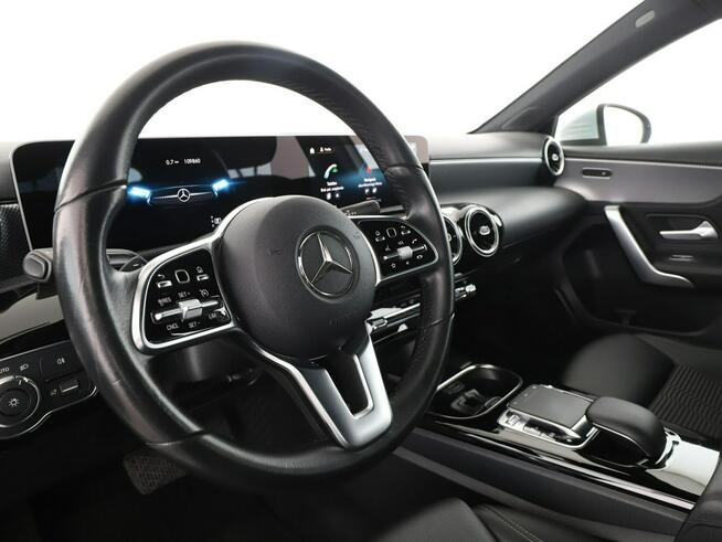Mercedes A 250 225KM Automat Navi Czujniki parkowania Klimatyzacja Podgrzewane fotele