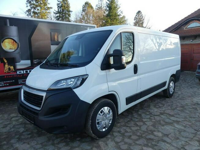 Peugeot Boxer 2,2 hdi 165KM Klimatronik , nawigacja , kamera , asystent pasa ruchu