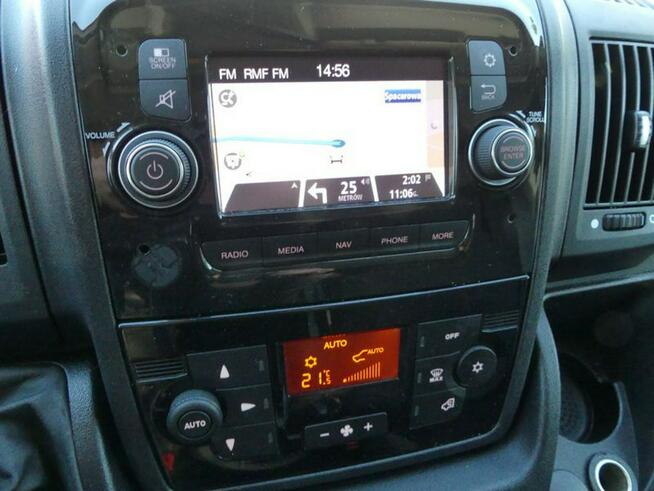 Peugeot Boxer 2,2 hdi 165KM Klimatronik , nawigacja , kamera , asystent pasa ruchu