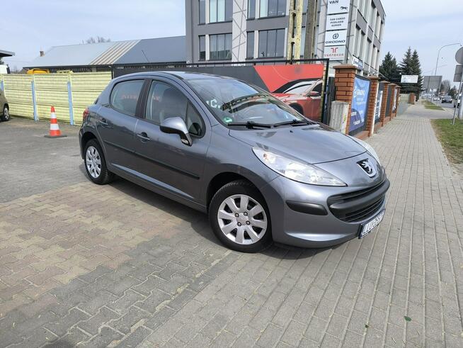 Peugeot 207 1.4i 16V 95KM Klimatyzacja