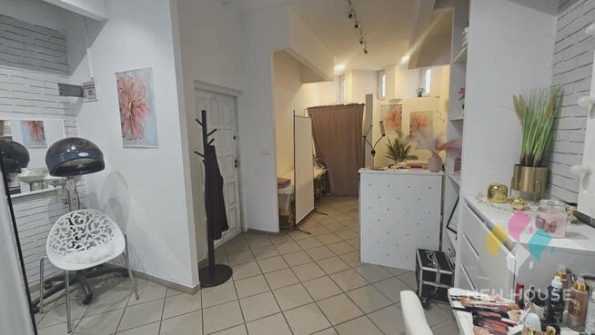 Lokal w D.H Manhattan 110m2 duża witryna/winda