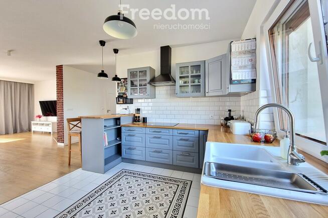 Sielski klimat, nowoczesne wnętrze – dom w Żminnem