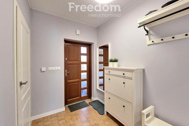 Sielski klimat, nowoczesne wnętrze – dom w Żminnem