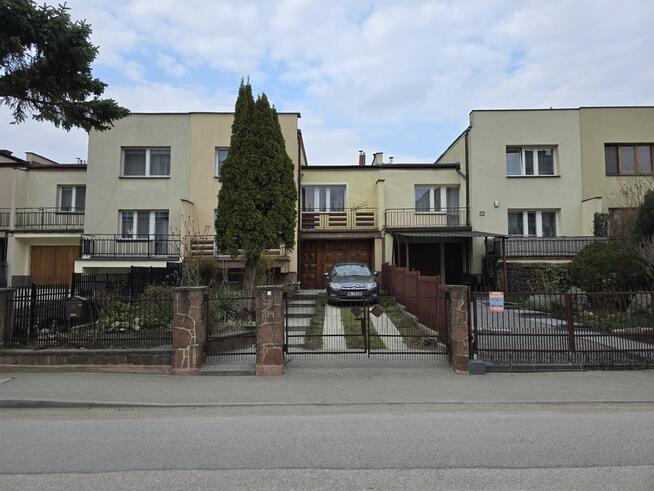 Dom jednorodzinny > 120 m2 > działka 230 m2