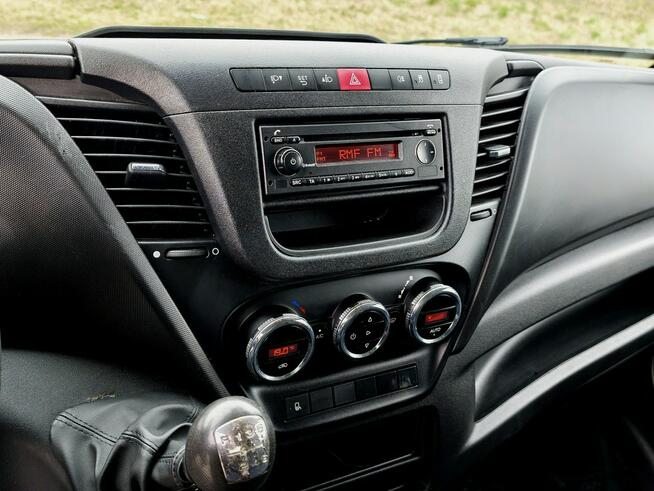 Iveco Daily 35-160 2.3 V4 156KM Eu6 Kontener +Bliźniaki +Winda -VAT 23% Brutto