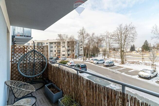 Podolany 3 pokoje, miejsce postojowe i komórka