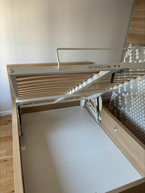 Zestaw sypialniany - stelaż + materac