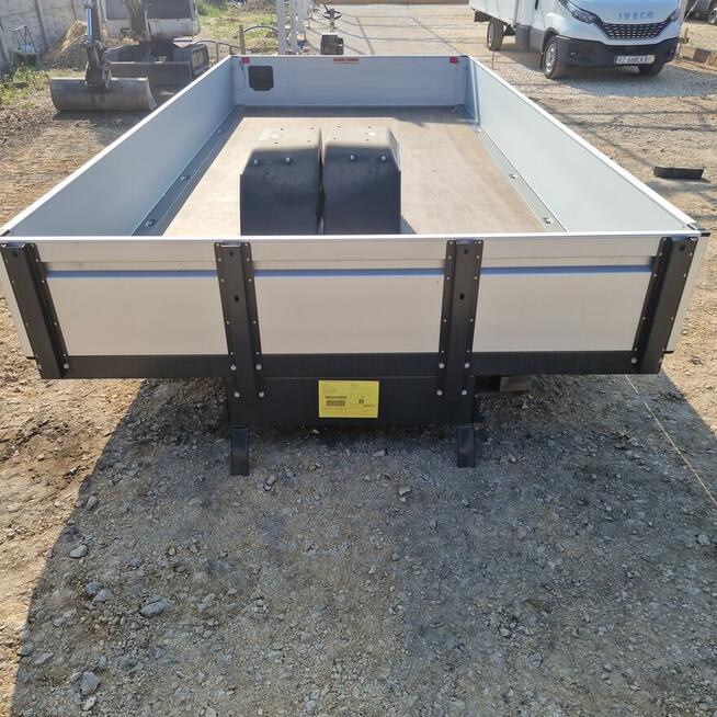 nowa skrzynia ładunkowa, paka do IVECO renomowanej firmy SCA