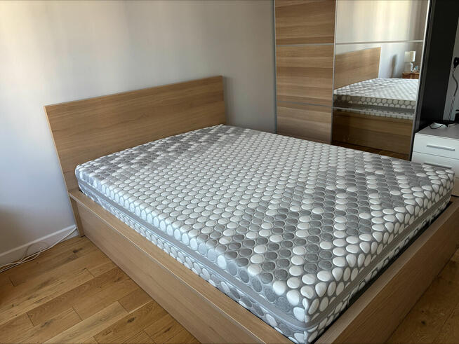 Zestaw sypialniany - stelaż + materac