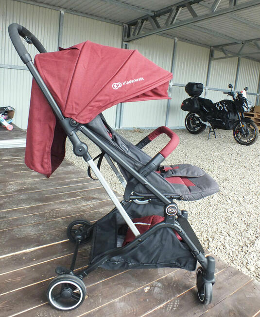 Wózek spacerowy Kinderkraft INDY spacerówka 15 kg Lekki Komp