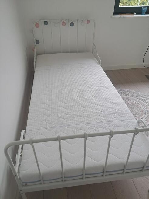 Łóżko młodzieżowe