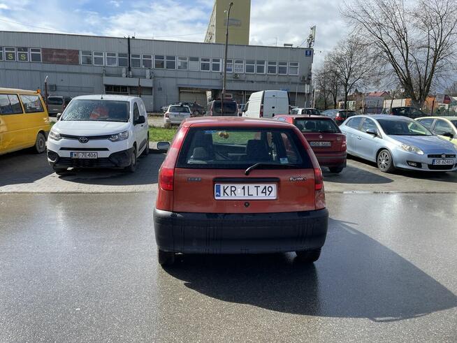 Fiat Punto 1999 1.1 alternator do wymiany