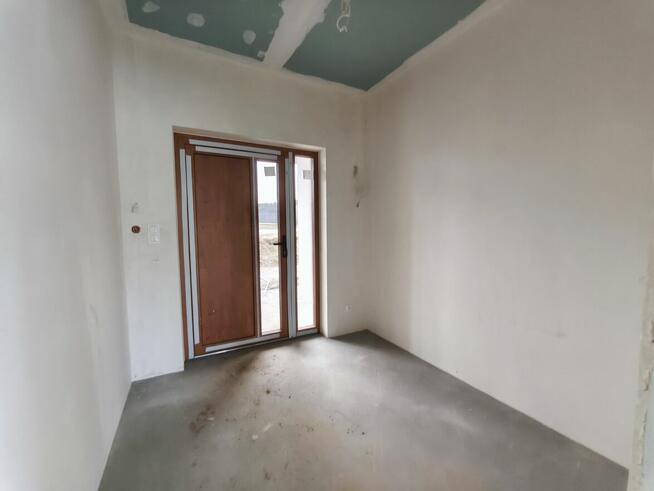 Bungalow z dużą działką