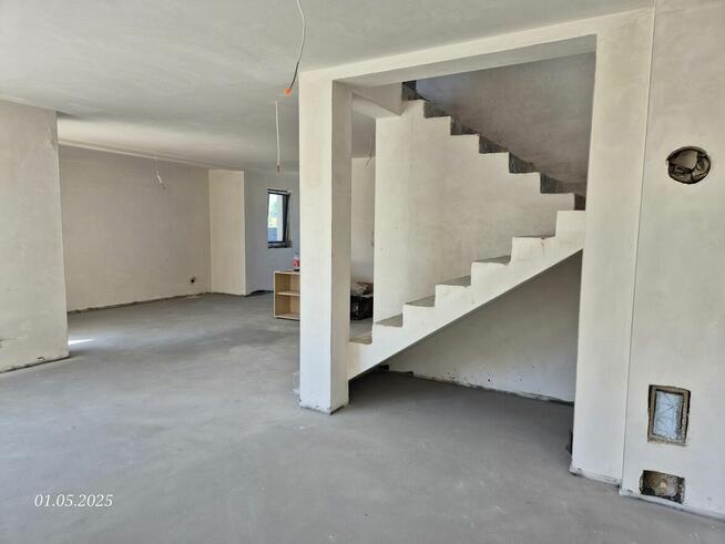 Dom w zabudowie bliźniaczej 300 m² | działka 465 m² | okolic