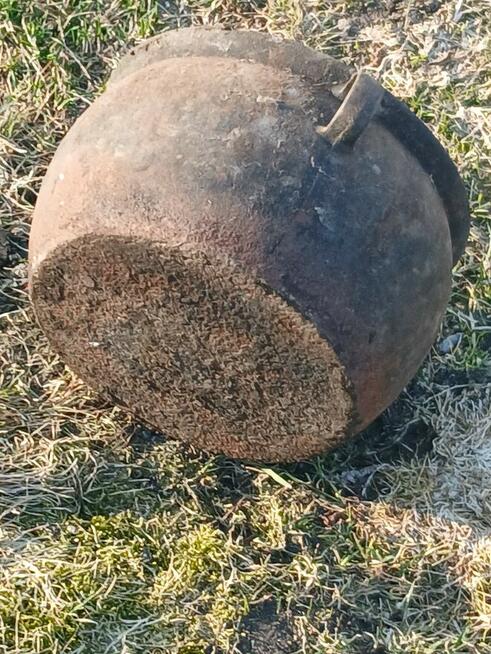 Stary żeliwny kociolek 30 litrów