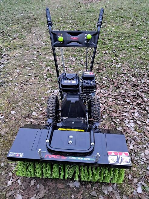 Sprzedam zamiatarka odśniezarka firmy NAC Zakupiona 31 01