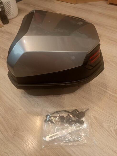 nowy kufer 35l centralny