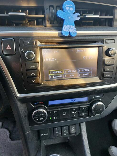 Sprzedam Toyota Auris 1.33 wersja Premium