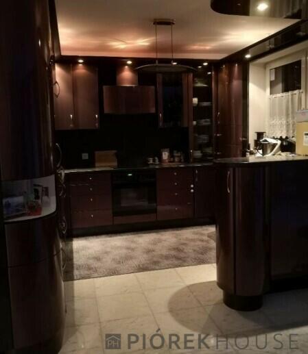 Dwupoziomowe mieszkanie na Woli