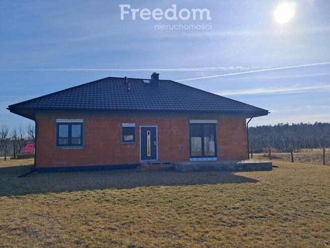 Parterowy dom w budowie z cegły Biele k. Sompolna