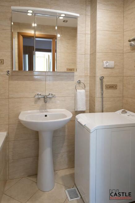 Dom Gdynia Orłowo, Jesionowa