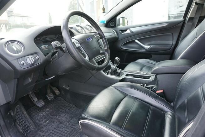Ford Mondeo zarejestrowany, ubezpieczony