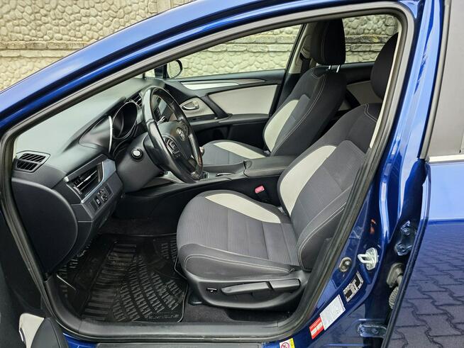 Toyota Avensis 2.0 D4D 143 KM. Super Wyposażenie. Super Stan. Bezwypadkowa. GWARANCJA