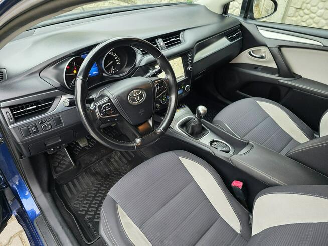 Toyota Avensis 2.0 D4D 143 KM. Super Wyposażenie. Super Stan. Bezwypadkowa. GWARANCJA