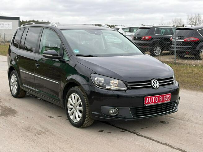 Volkswagen Touran Highline 7 osobowy navi panorama kamera cofania
