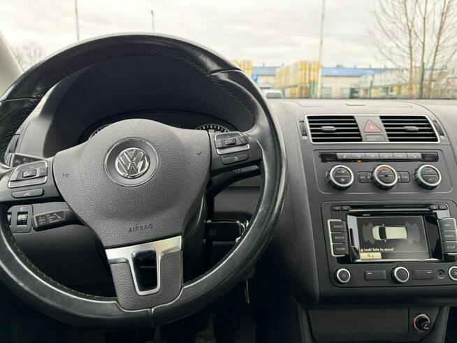 Volkswagen Touran Highline 7 osobowy navi panorama kamera cofania