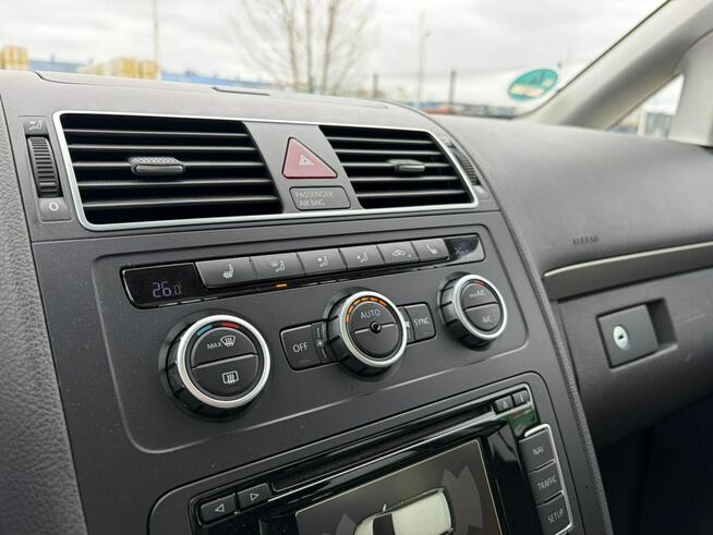 Volkswagen Touran Highline 7 osobowy navi panorama kamera cofania