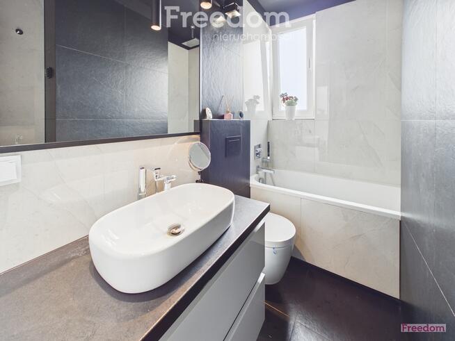 2 pokoje | ostatnie piętro | balkon