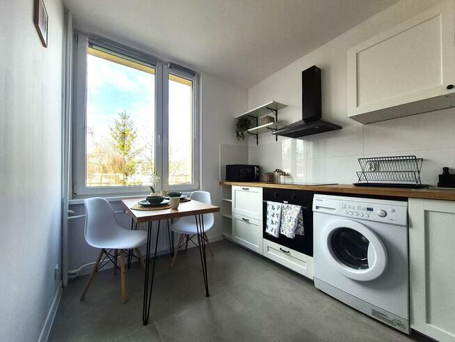 Przestronne 2 pokoje, 50 m2, balkon, Elfów 35